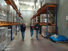 Depo rafları stok sayımı